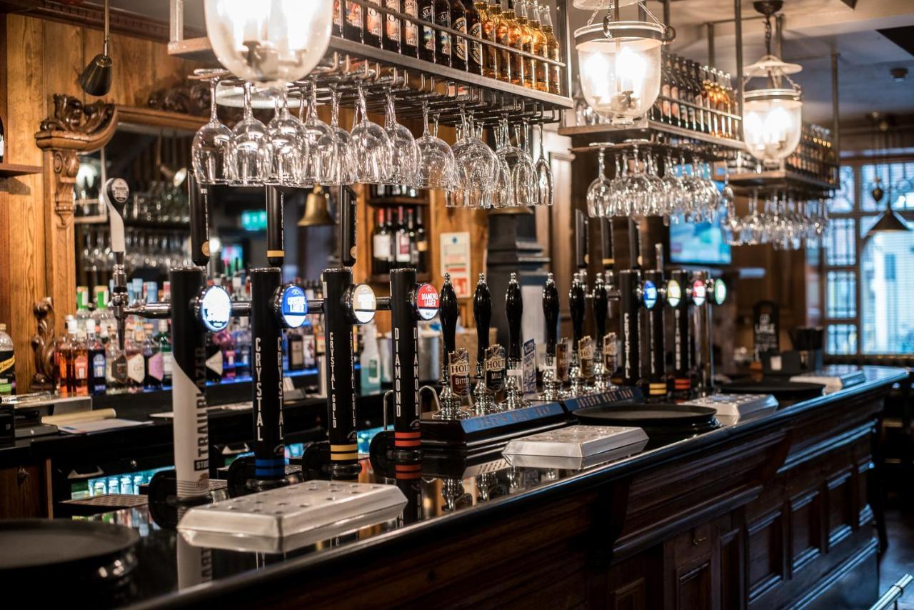 Lower Turks Head Манчестър Екстериор снимка